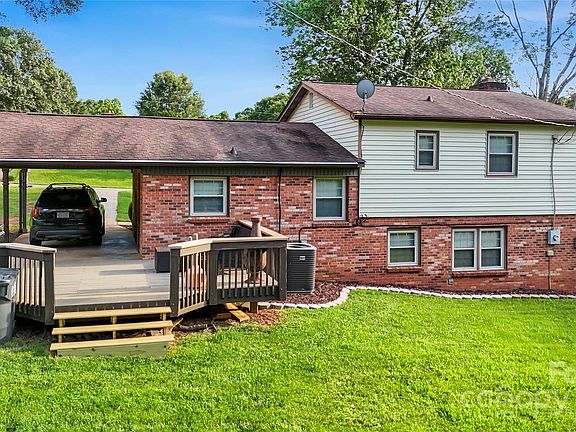 4th image of 103 Little Forest Ln