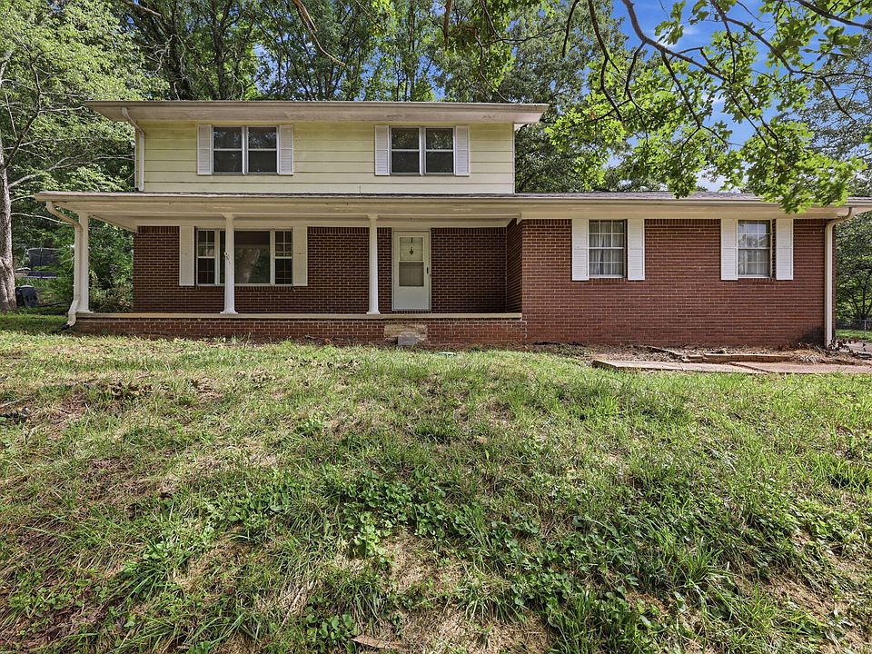 1st image of 917 Carrie Ln