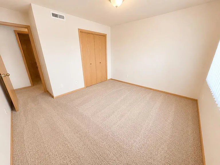 4000 McKenzie Dr SE — Photo 5