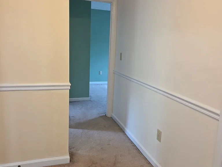 305 Seminole Dr — Photo 7