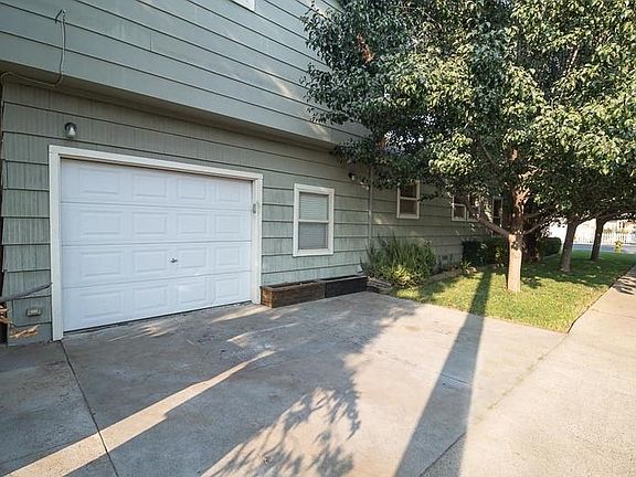 5th image of 900 Orange St