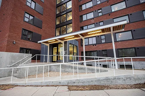 2391 Portage Ave Photo 1