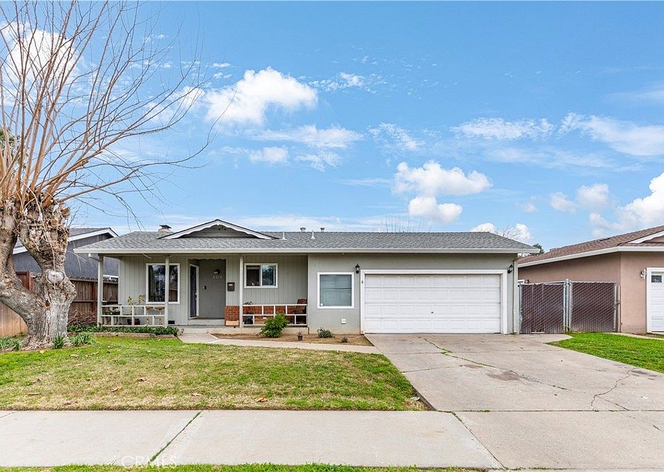 1st image of 3216 El Capitan Ave