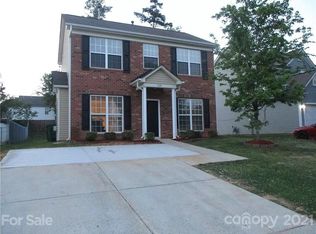 520 Stillgreen Ln, Charlotte, NC 28214