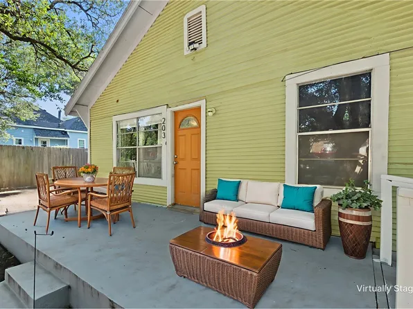 203 Pierce St, Bryan, TX 77803