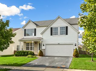 302 Lilac Dr, Romeoville, IL 60446