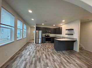 1180 S 43rd Pl #1, Springfield, OR 97478