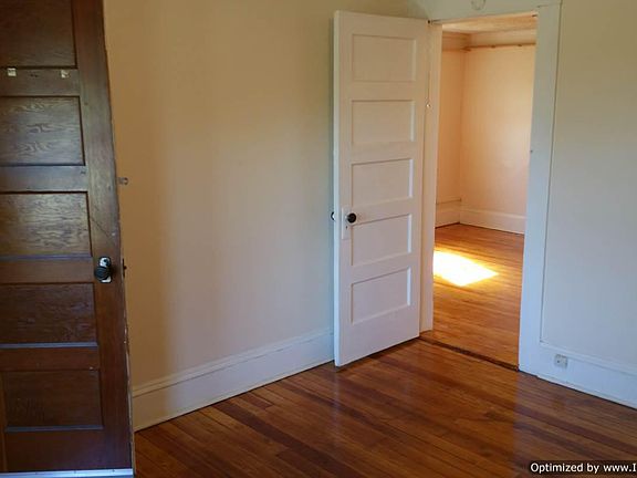 4th image of 98 Woodland St #3