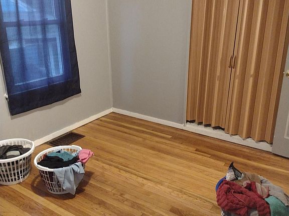 4th image of 3024 W Wiswall St