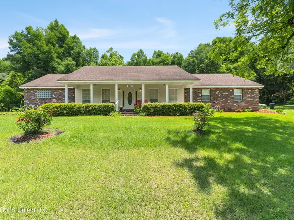 59 Thomas Ln, Columbia, MS 39429