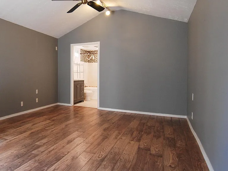 2606 Stanford St #5 — Photo 9