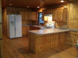 1911 N Forest Lake Dr, Alger, MI 48610