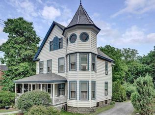116 Vineyard Ave, Highland, NY 12528