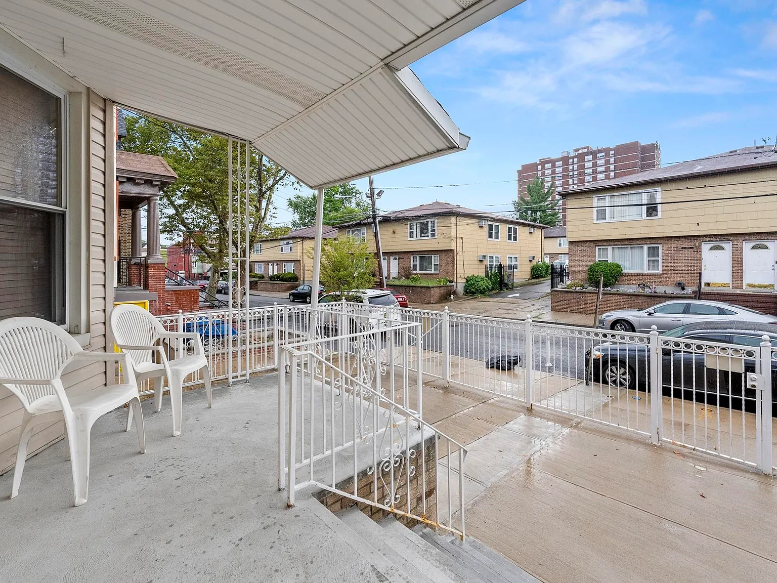 2 bed, 1.0 bath, $2,800 — Photo 2
