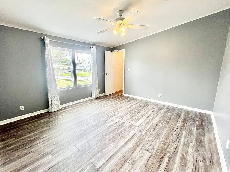 5498 Crane Feather Dr — Photo 30