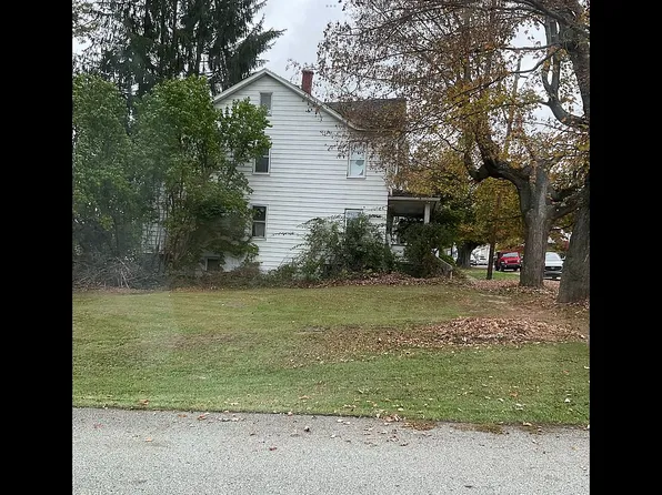 326 Salisbury St, Meyersdale, PA 15552