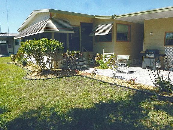 3rd image of 4349 Twin Lakes Dr