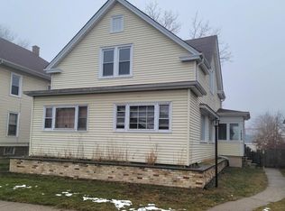 1629 Quincy Ave, Racine, WI 53405