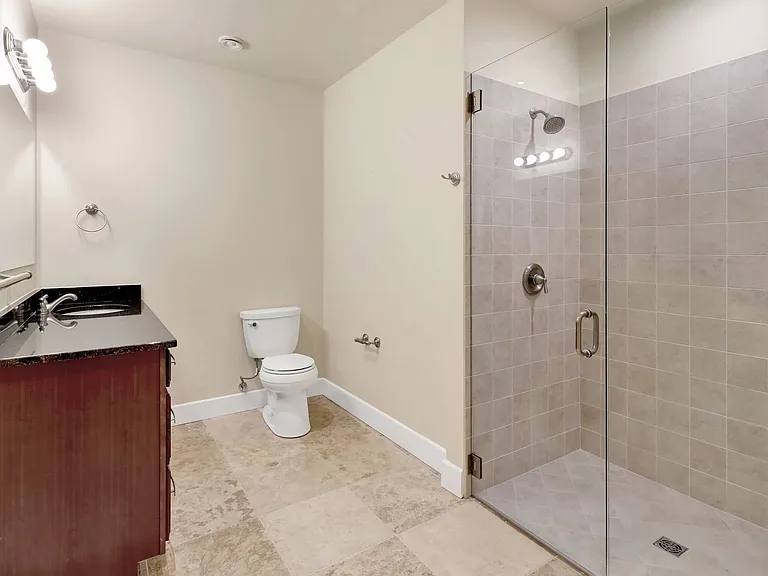 1203 W Holly St — Photo 19