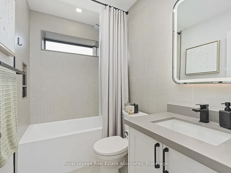 37 Windsor Rd — Photo 15
