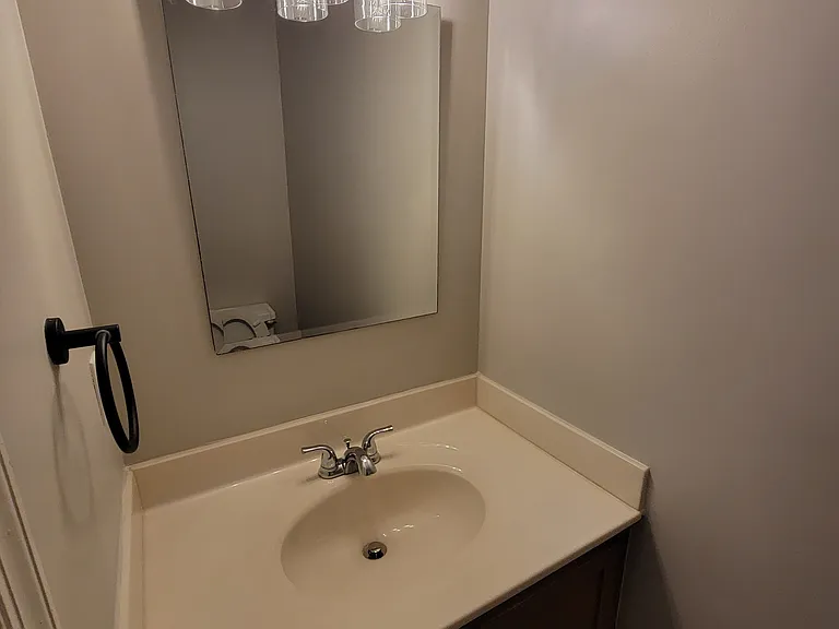 904 Alewife Ct — Photo 14