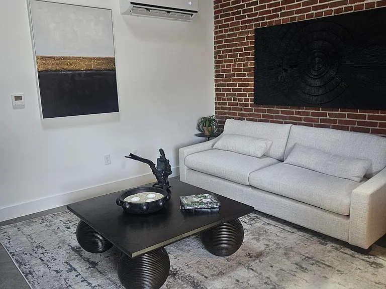 Overton Lofts — Photo 23