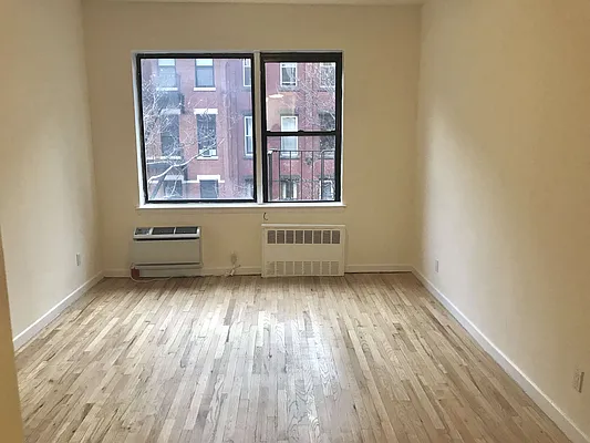 Rented by Avenues Real Estate | media 2