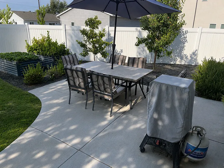 Backyard Dining