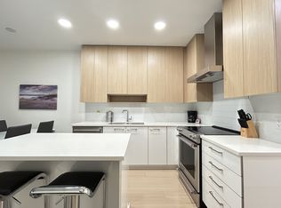 5460 Broadway #212, Burnaby, BC V5B 0B4