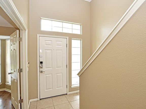 5th image of 1822 Mason Creek Blvd