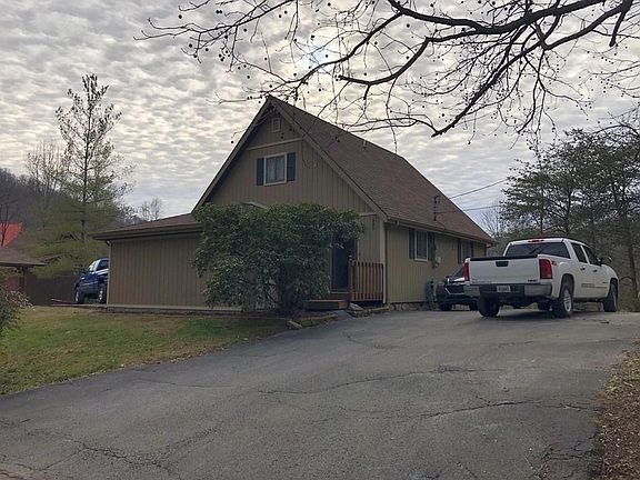 2nd image of 280 Rolling Hills Est
