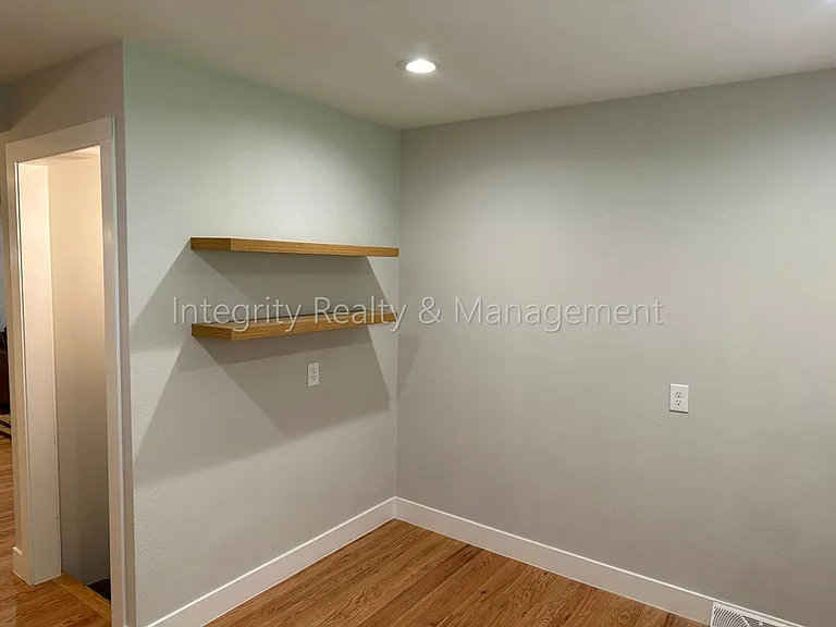 3092 W Layton Ave — Photo 7