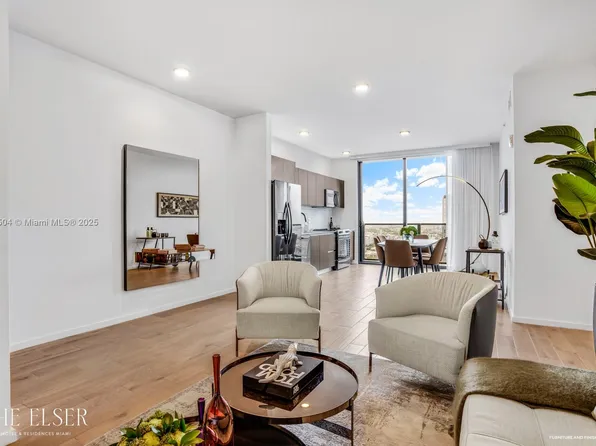 398 NE 5th St Unit 1601, Miami, FL 33132