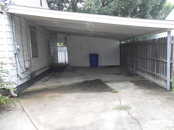2nd image of 226 Edgemont Dr