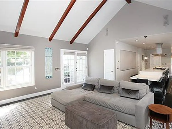 675 Kellogg Ave, Palo Alto, CA 94301