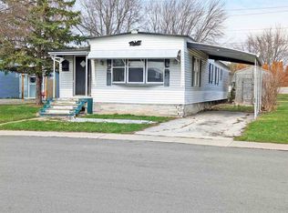 1332 Chateau Cir #42, Findlay, OH