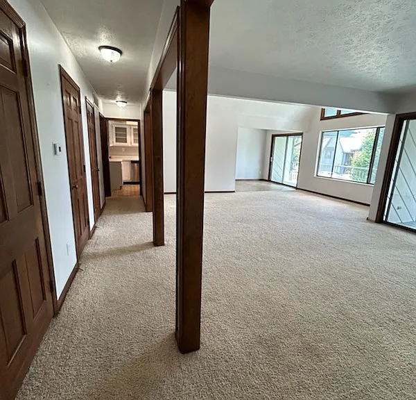 1936 Washington West Dr — Photo 11