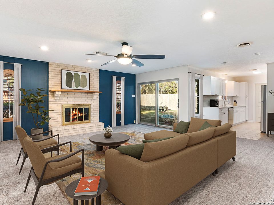 1st image of 330 SERENADE DR