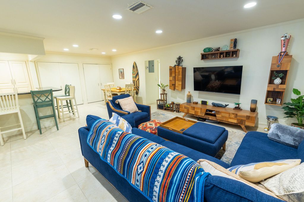 3215 NE 15th St APT 203, photo 9
