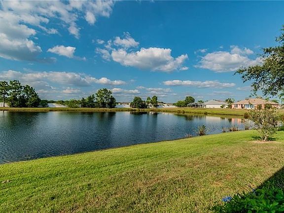 4th image of 2222 N Creek Ct #157