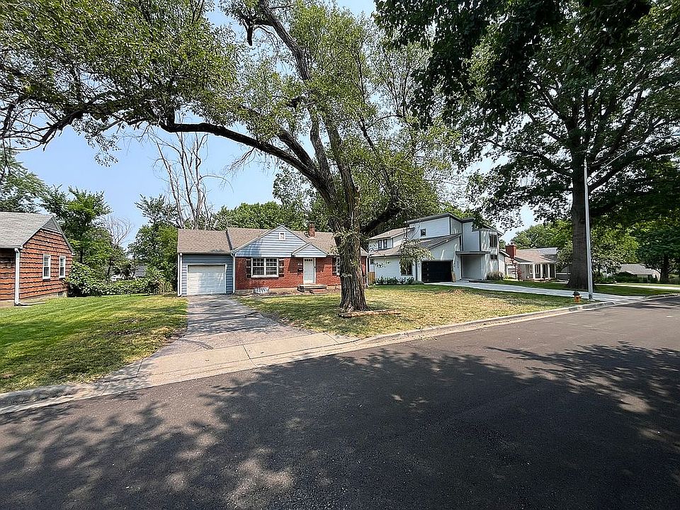 2nd image of 4618 W 59th Ter