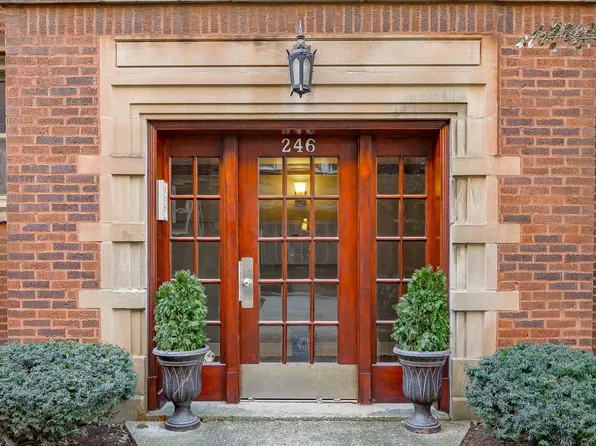 246 S Maple Ave APT 3W, Oak Park, IL 60302