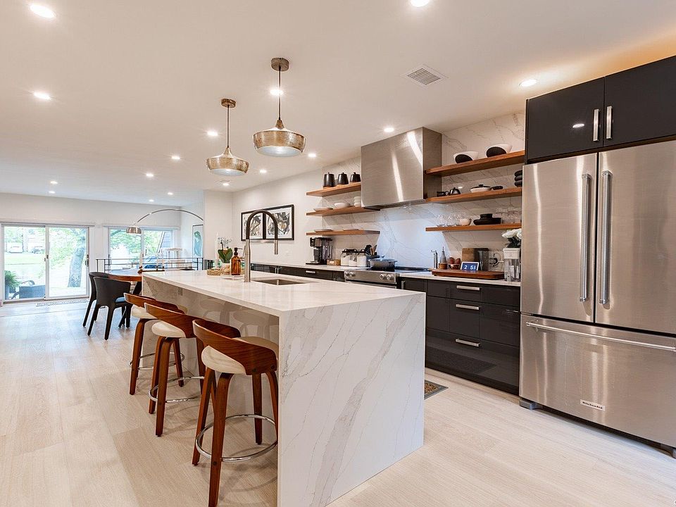 1st image of 83 Southgate Circle #83