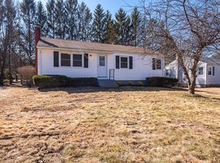 6 Austin Cir, Northampton, MA 01062