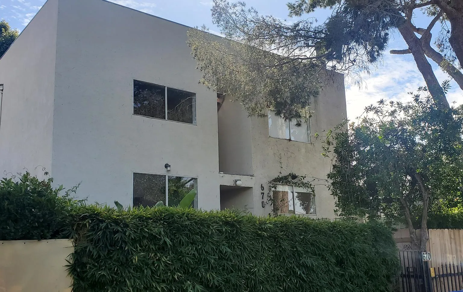 670 San Juan Ave — Photo 3