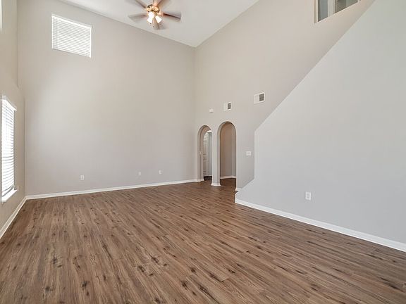 5th image of 3667 Queens Cove Blvd