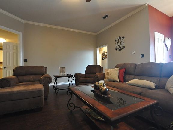 2nd image of 1802 Waterton Cir