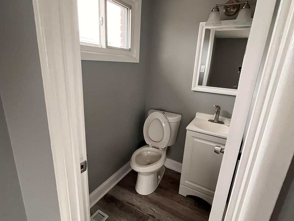 1st image of 1278 Burnham Ave