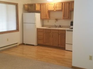 321 Willett Ave APT 1, Dixon, IL 61021