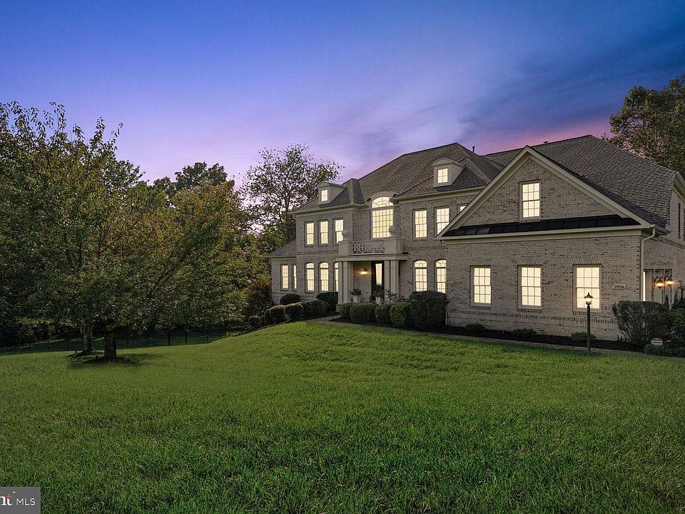 1st image of 2924 Fox Mill Manor Dr